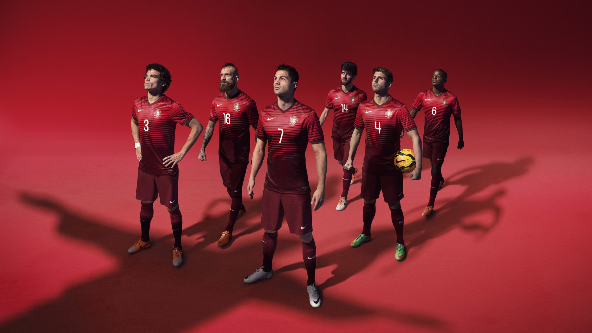 “足球+生态”产业融合，绿色能源助推绿茵梦想，足球产业链