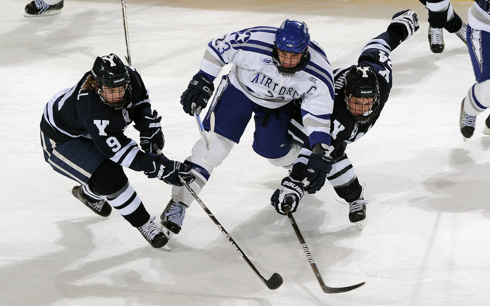 团队协作：北京队全场助攻达到22次，打出团队篮球！，北京队篮球队队员